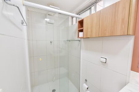 Apartamento à venda com 71m², 3 quartos e 1 vaga Apartamento à venda com 71m², 3 quartos e 1 vagaBanheiro