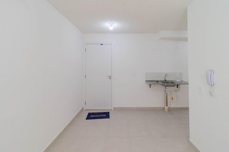 Sala de apartamento para alugar com 2 quartos, 34m² em Parque Industrial Tomas Edson, São Paulo