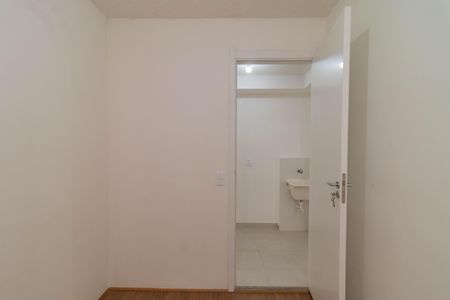 Quarto 1 de apartamento para alugar com 2 quartos, 34m² em Parque Industrial Tomas Edson, São Paulo