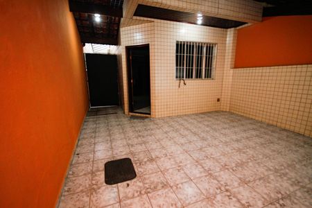 Casa para alugar com 117m², 2 quartos e 2 vagasGaragem