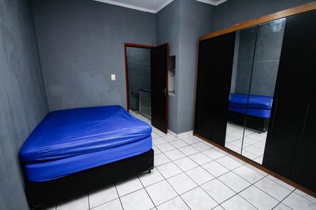 Casa para alugar com 117m², 2 quartos e 2 vagasSuíte 1