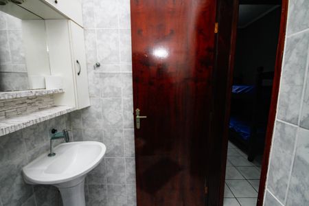 Casa para alugar com 117m², 2 quartos e 2 vagasBanheiro