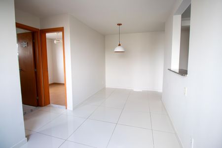 Sala de apartamento para alugar com 2 quartos, 48m² em Colégio, Rio de Janeiro
