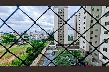 Vista do Quarto 1 de apartamento à venda com 2 quartos, 60m² em Portal dos Gramados, Guarulhos