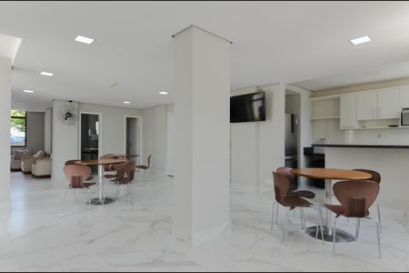Apartamento à venda com 60m², 2 quartos e 1 vaga Apartamento à venda com 60m², 2 quartos e 1 vagaÁrea comum - Salão de festas