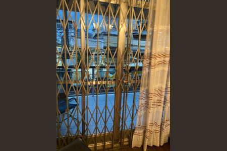 Casa à venda com 240m², 2 quartos e 2 vagas Casa à venda com 240m², 2 quartos e 2 vagasQuarto