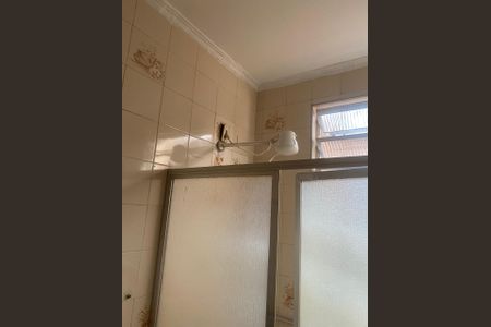 Casa à venda com 240m², 2 quartos e 2 vagas Casa à venda com 240m², 2 quartos e 2 vagasBanheiro