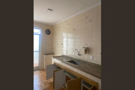 Casa à venda com 240m², 2 quartos e 2 vagas Casa à venda com 240m², 2 quartos e 2 vagasCozinha