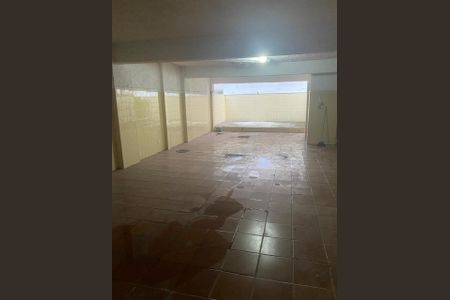 Casa à venda com 240m², 2 quartos e 2 vagas Casa à venda com 240m², 2 quartos e 2 vagasÁrea externa