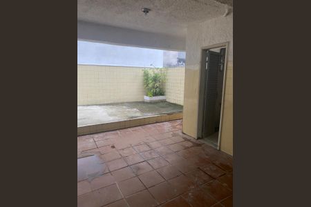 Casa à venda com 240m², 2 quartos e 2 vagas