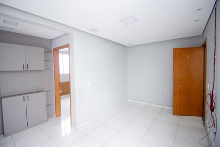 Sala de apartamento para alugar com 2 quartos, 49m² em Chácara Cotia, Contagem