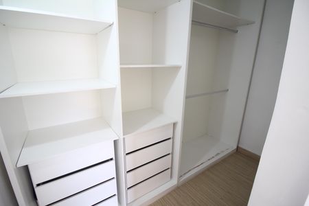 Closet Quarto 1 de apartamento para alugar com 2 quartos, 72m² em Eldoradinho, Contagem