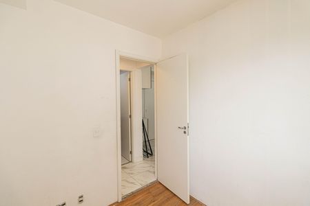 Quarto 1 de apartamento para alugar com 2 quartos, 32m² em Vila Carmosina, São Paulo