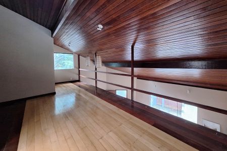 Casa para alugar com 450m², 4 quartos e 4 vagasQuintal
