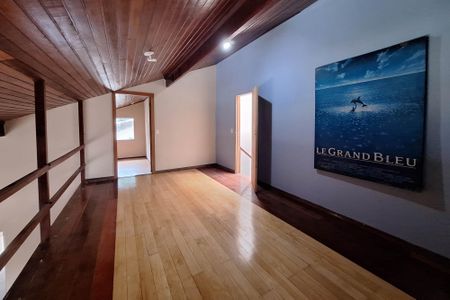 Casa para alugar com 450m², 4 quartos e 4 vagasQuintal