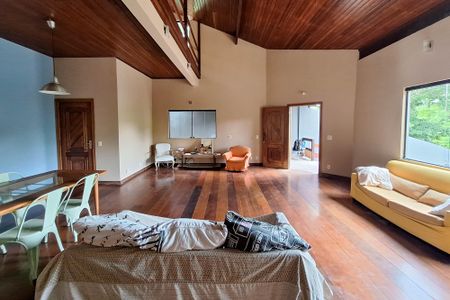 Casa para alugar com 450m², 4 quartos e 4 vagasSala