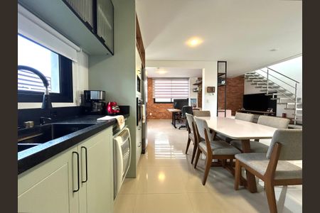 Casa de condomínio para alugar com 137m², 3 quartos e 1 vagaCozinha