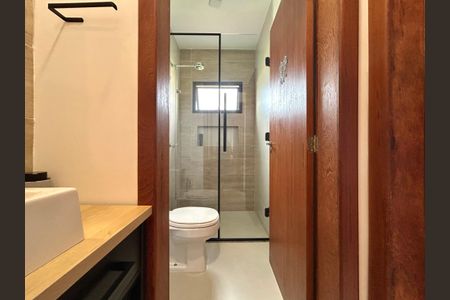 Casa de condomínio para alugar com 137m², 3 quartos e 1 vagaBanheiro social 