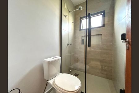 Casa de condomínio para alugar com 137m², 3 quartos e 1 vagaBanheiro social