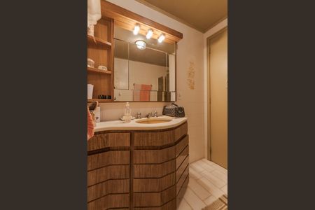 Apartamento à venda com 119m², 3 quartos e 1 vaga Apartamento à venda com 119m², 3 quartos e 1 vagaBanheiro