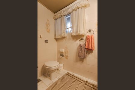 Apartamento à venda com 119m², 3 quartos e 1 vaga Apartamento à venda com 119m², 3 quartos e 1 vagaBanheiro