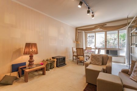 Sala de apartamento à venda com 3 quartos, 119m² em Petrópolis, Porto Alegre