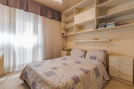 Apartamento à venda com 119m², 3 quartos e 1 vaga Apartamento à venda com 119m², 3 quartos e 1 vagaQuarto 1