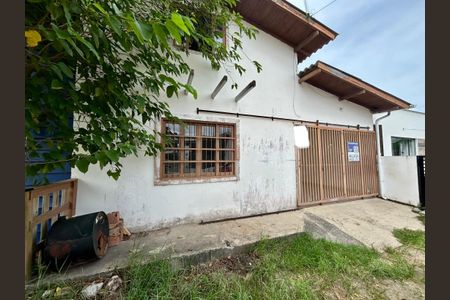 Casa para alugar com 88m², 3 quartos e 1 vaga Casa para alugar com 88m², 3 quartos e 1 vagaFachada