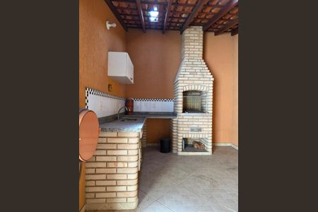 Casa à venda com 169m², 3 quartos e 1 vagaÁrea externa