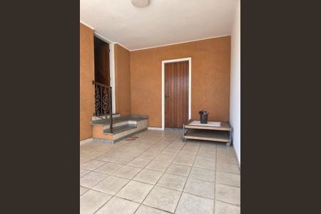 Casa à venda com 169m², 3 quartos e 1 vagaÁrea externa