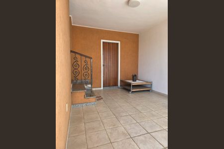 Casa à venda com 169m², 3 quartos e 1 vagaÁrea externa