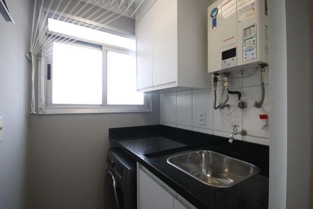 Apartamento para alugar com 65m², 3 quartos e 1 vagaÁrea de Serviço