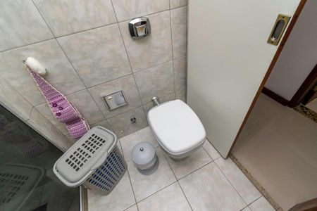 Apartamento à venda com 75m², 3 quartos e 1 vaga Apartamento à venda com 75m², 3 quartos e 1 vagaBanheiro Social
