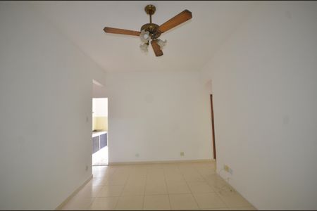 Sala de apartamento para alugar com 2 quartos, 88m² em Praça Seca, Rio de Janeiro