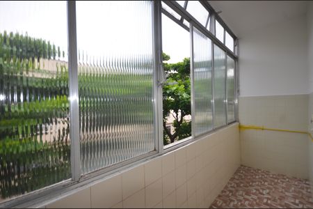 Apartamento para alugar com 88m², 2 quartos e 1 vagaÁrea de Serviço