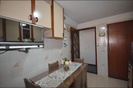 Apartamento para alugar com 72m², 3 quartos e 1 vagaCozinha e Área de Serviço