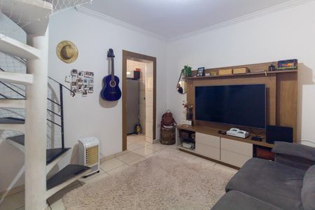 Sala de casa à venda com 2 quartos, 122m² em Vila Paulo Silas, São Paulo