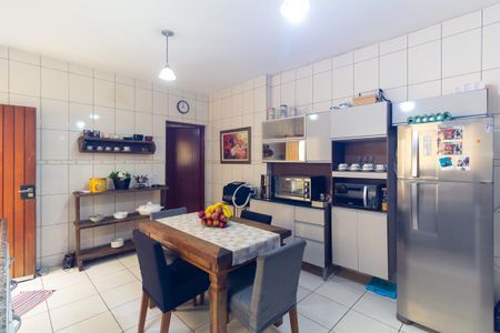 Casa à venda com 122m², 2 quartos e 2 vagasCozinha