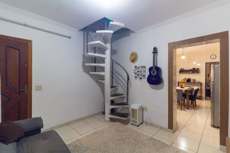 Casa à venda com 122m², 2 quartos e 2 vagasSala