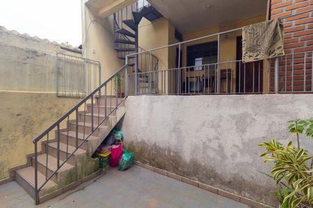 Casa à venda com 122m², 2 quartos e 2 vagasQuintal