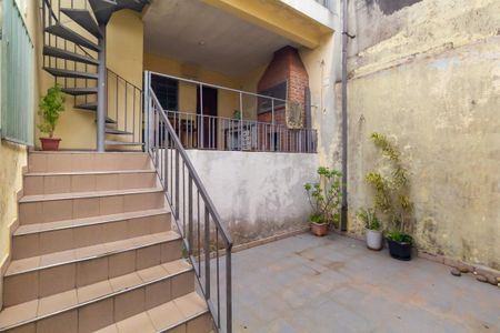 Casa à venda com 122m², 2 quartos e 2 vagasQuintal