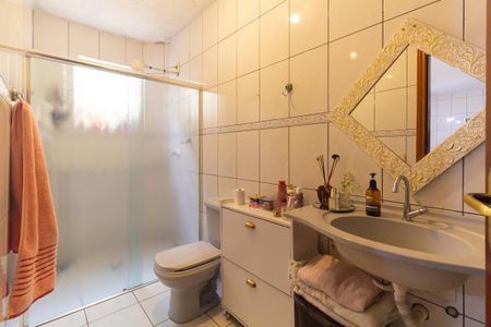 Casa à venda com 122m², 2 quartos e 2 vagasBanheiro 2