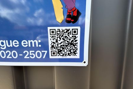 Casa de condomínio para alugar com 400m², 4 quartos e 5 vagasPlaca