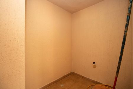 Casa de condomínio para alugar com 400m², 4 quartos e 5 vagasDespensa