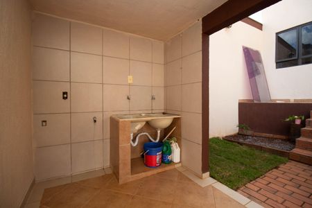 Casa de condomínio para alugar com 400m², 4 quartos e 5 vagasÁrea de Serviço