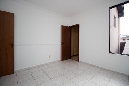 Casa de condomínio para alugar com 400m², 4 quartos e 5 vagasSuíte 2