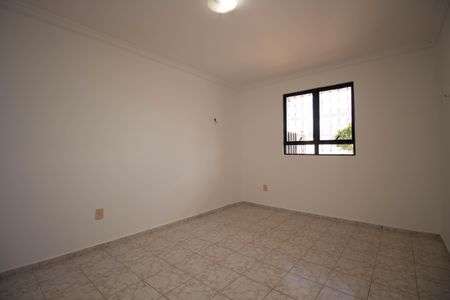 Casa de condomínio para alugar com 400m², 4 quartos e 5 vagasQuarto