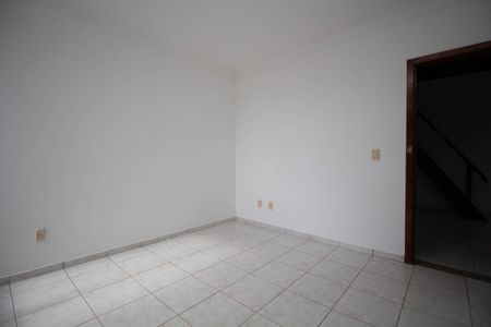 Casa de condomínio para alugar com 400m², 4 quartos e 5 vagasSuíte 2