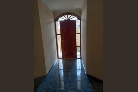 Casa à venda com 720m², 3 quartos e 4 vagas Casa à venda com 720m², 3 quartos e 4 vagasSala