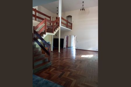 Sala de casa à venda com 3 quartos, 720m² em Interlagos, São Paulo